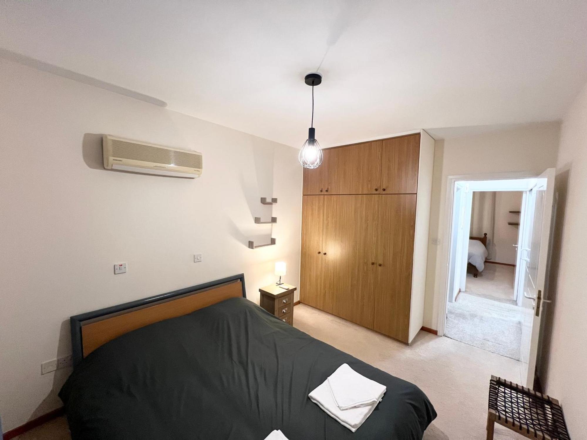 212 Apartment, A 2-Bedroom Escape Paphos Exterior photo